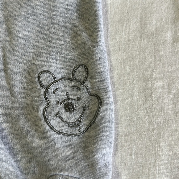 Disney Baby - White and Gray 2-piece Winnie the Pooh Outfit - Picture 5 of 6